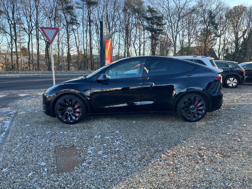 Tesla Model Y Performance AWD 5d