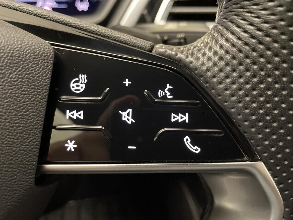 Audi Q4 e-tron 40 S-line Sportback 5d