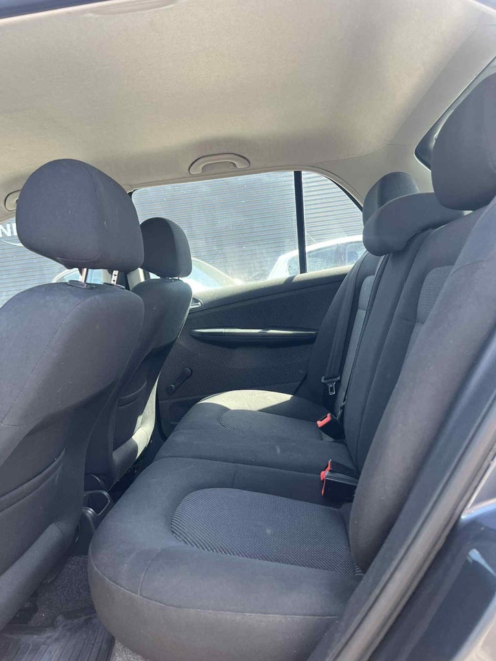 Skoda Fabia 1,2 12V Ambiente 5d