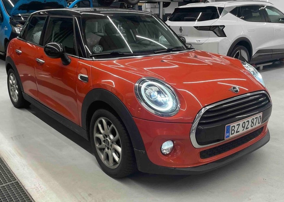 MINI Cooper 1,5 Essential aut. 5d
