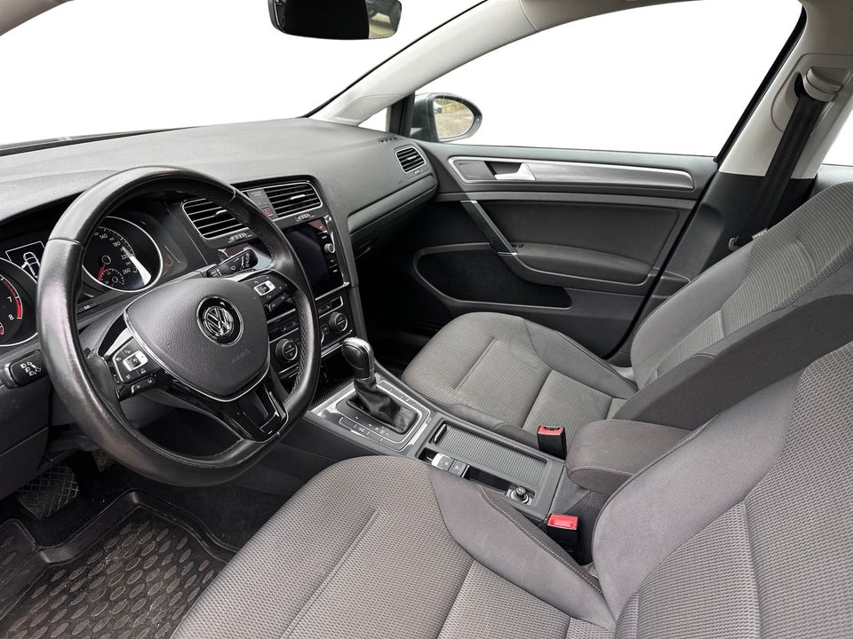 VW Golf VII 1,5 TSi 130 Comfortline DSG 5d