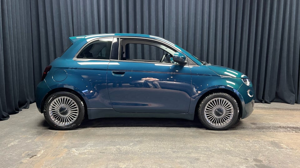 Fiat 500e 42 Icon 3d
