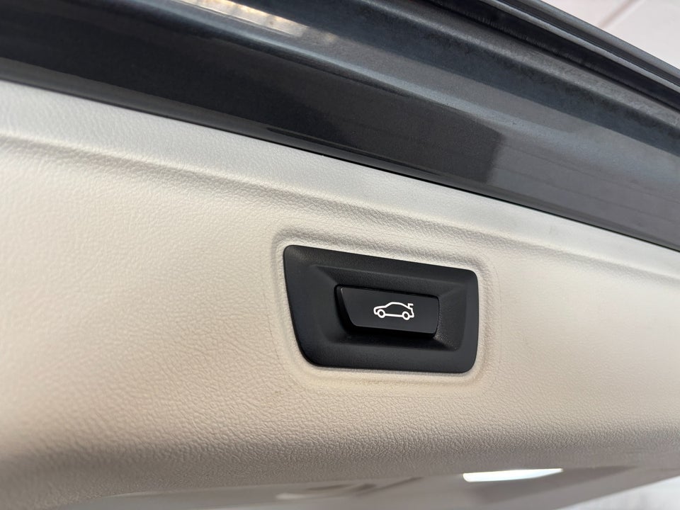 BMW 330e 2,0 Touring Sport Line aut. 5d