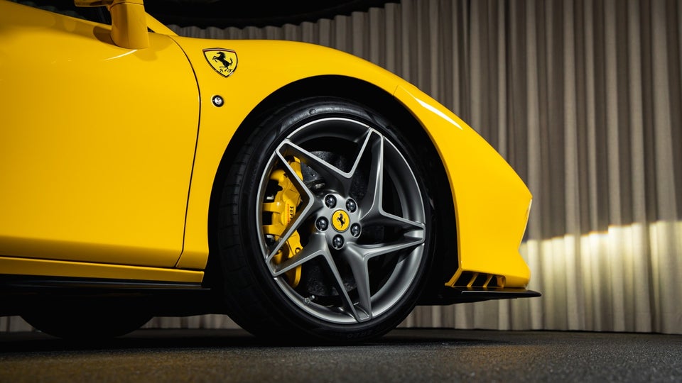 Ferrari F8 Spider 3,9 DCT 2d