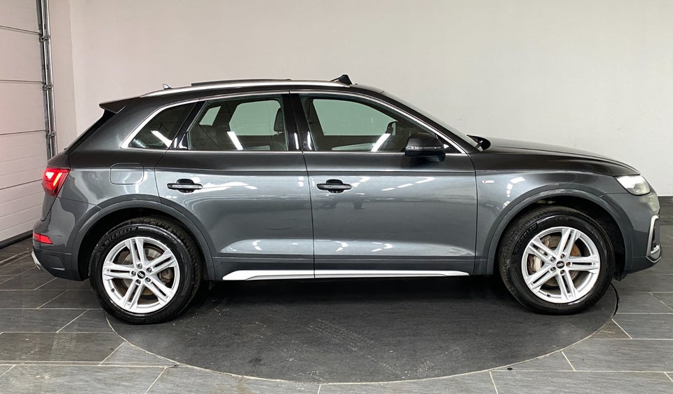 Audi Q5 50 TFSi e S-line quattro S-tr. 5d