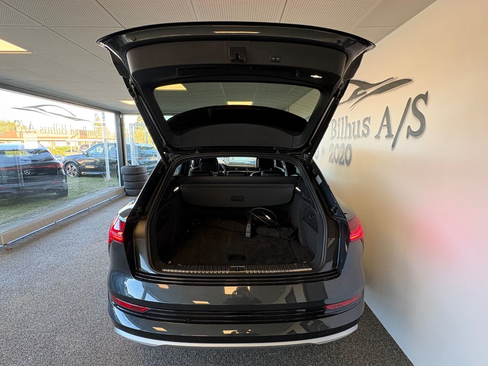 Audi e-tron 55 Advanced quattro 5d