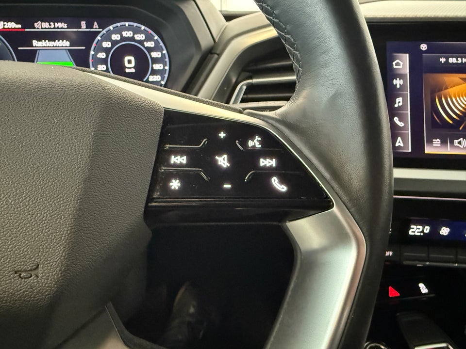 Audi Q4 e-tron 40  5d