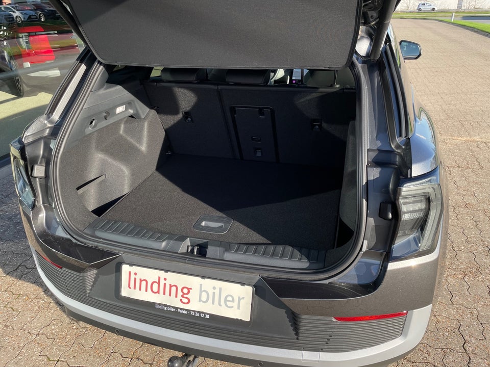 Ford Explorer 82 Premium Extended Range 5d