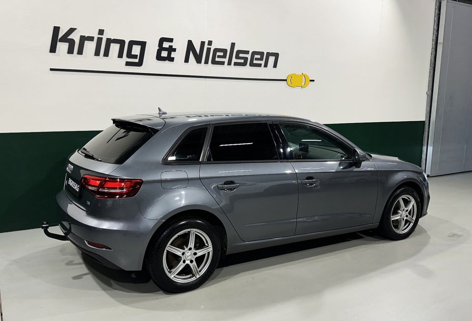 Audi A3 1,6 TDi 110 Sport Sportback S-tr. 5d