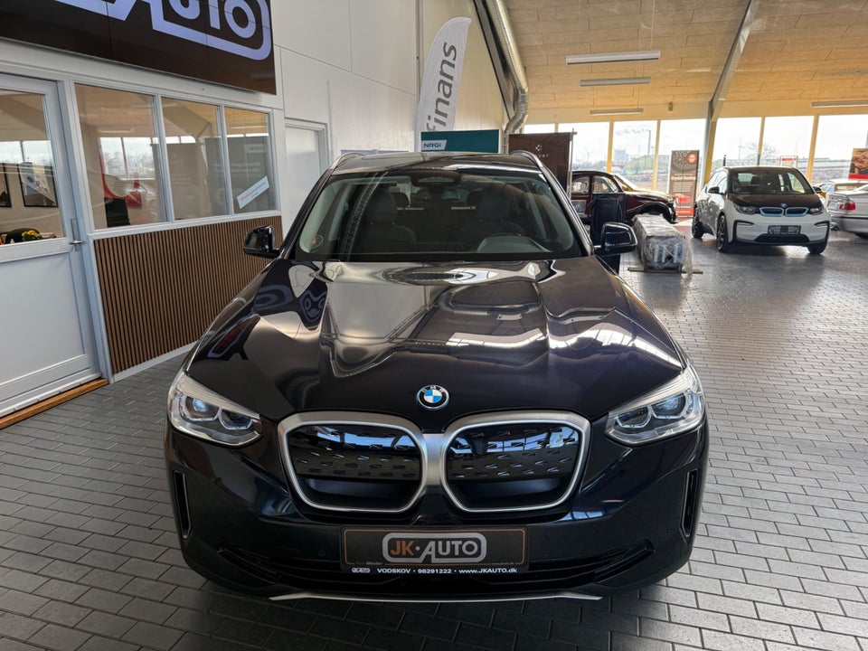 BMW iX3 Charged 5d