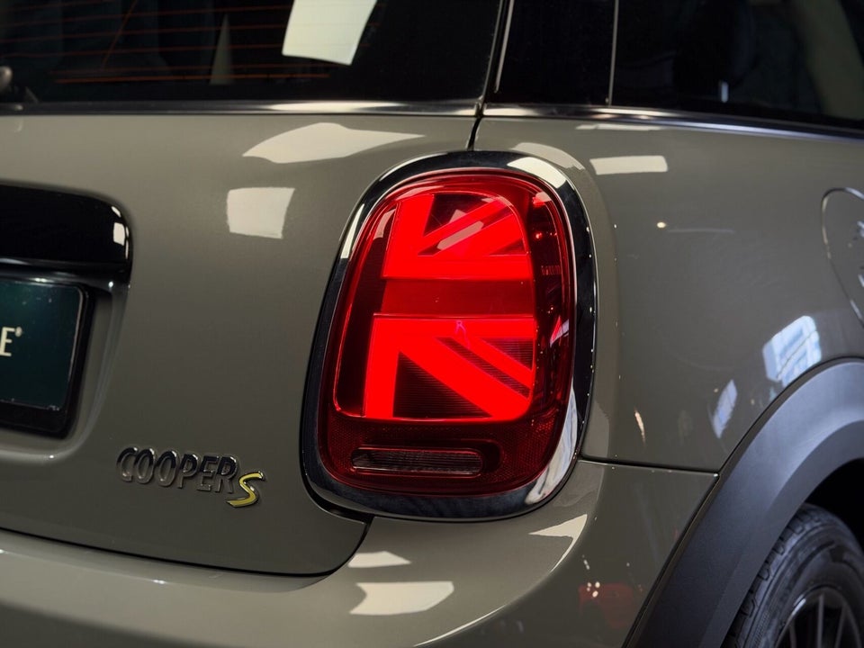 MINI Cooper SE Edition Premium Plus 3d
