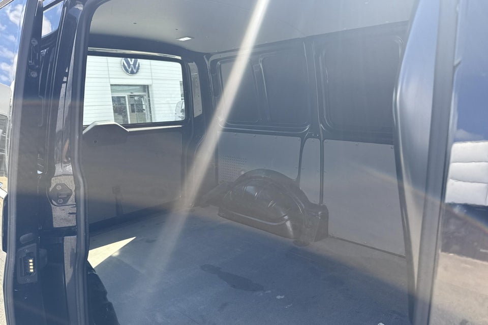 VW Transporter 2,0 TDi 150 Kassevogn DSG kort
