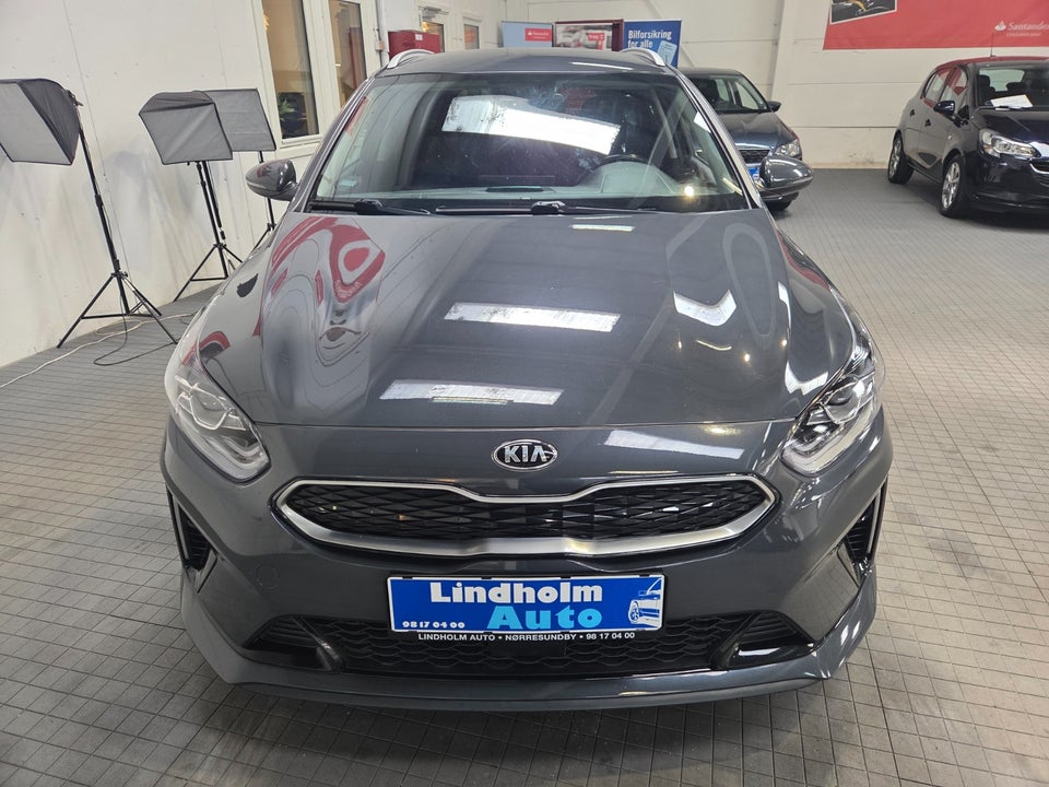 Kia Ceed 1,6 PHEV Prestige SW DCT 5d