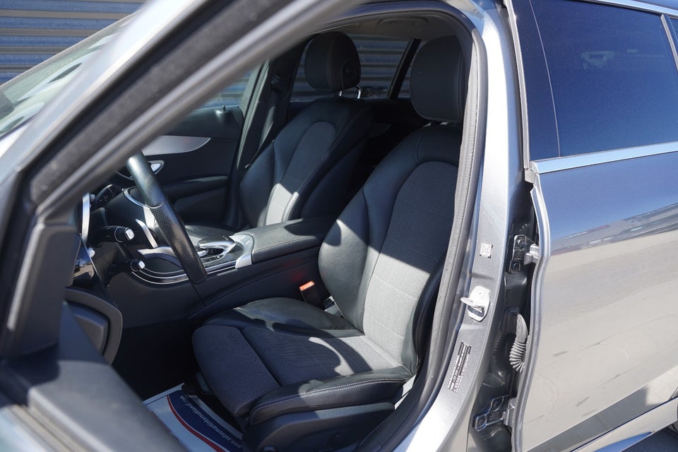 Mercedes C220 d 2,2 AMG Line stc. aut. 5d