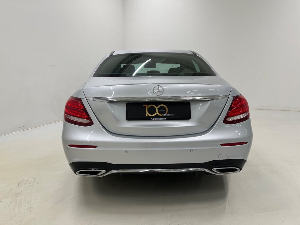 Mercedes E220 d 2,0 AMG Line aut. 4d
