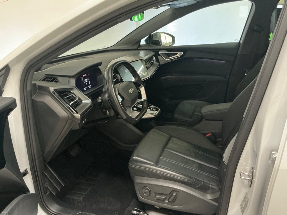 Audi Q4 e-tron 45 S-line quattro 5d