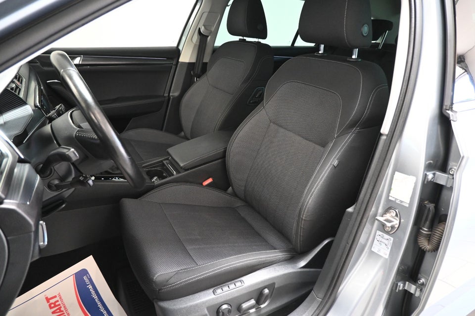 Skoda Superb 1,4 TSi iV Plus Combi DSG 5d