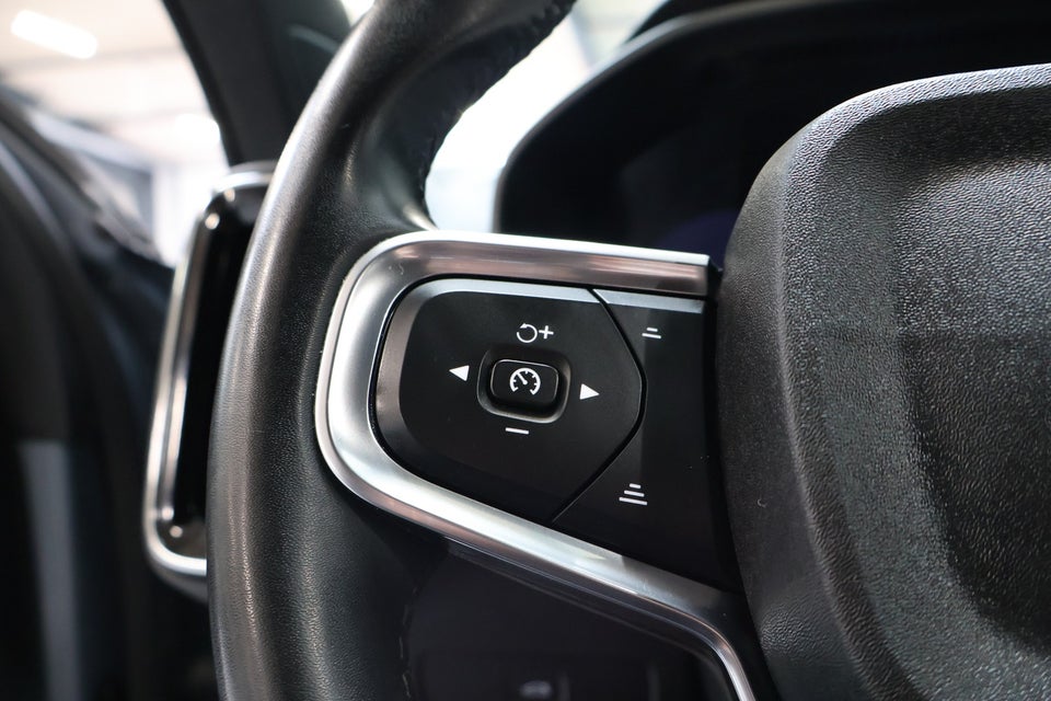 Volvo XC40 P6 ReCharge Plus 5d