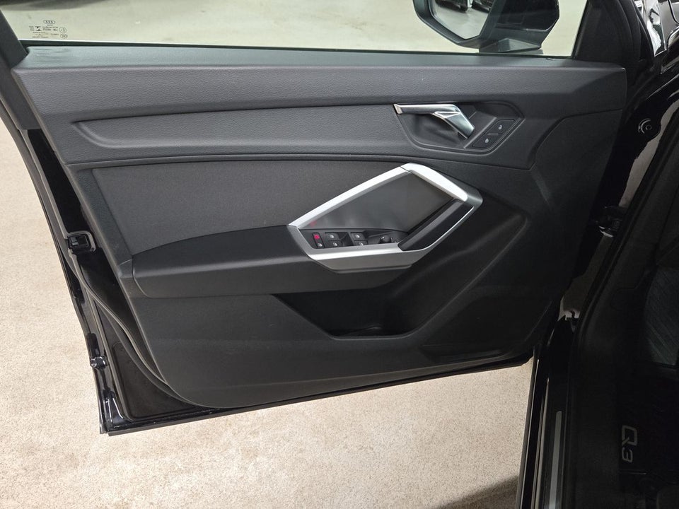 Audi Q3 35 TFSi Advanced S-tr. 5d