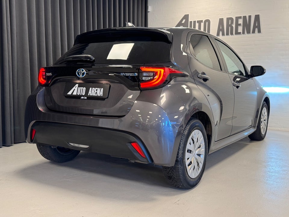 Toyota Yaris 1,5 Hybrid H3 Premier Edition e-CVT 5d