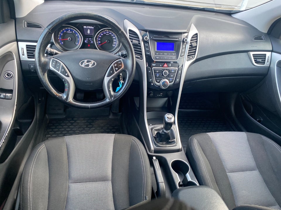 Hyundai i30 1,6 GDi Style Eco 5d