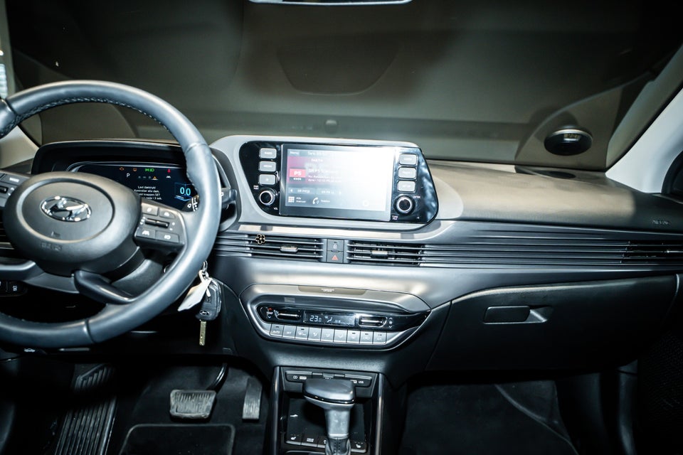 Hyundai i20 1,0 T-GDi Essential DCT 5d