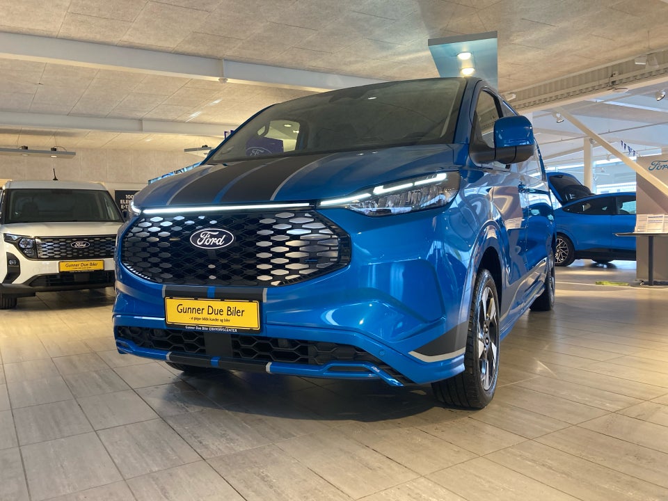 Ford E-Transit Custom 340L 64 Sport