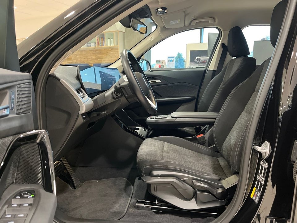 BMW iX1 xDrive30 X-Line 5d