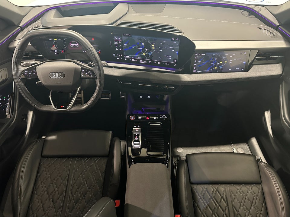 Audi SQ6 e-tron quattro 5d