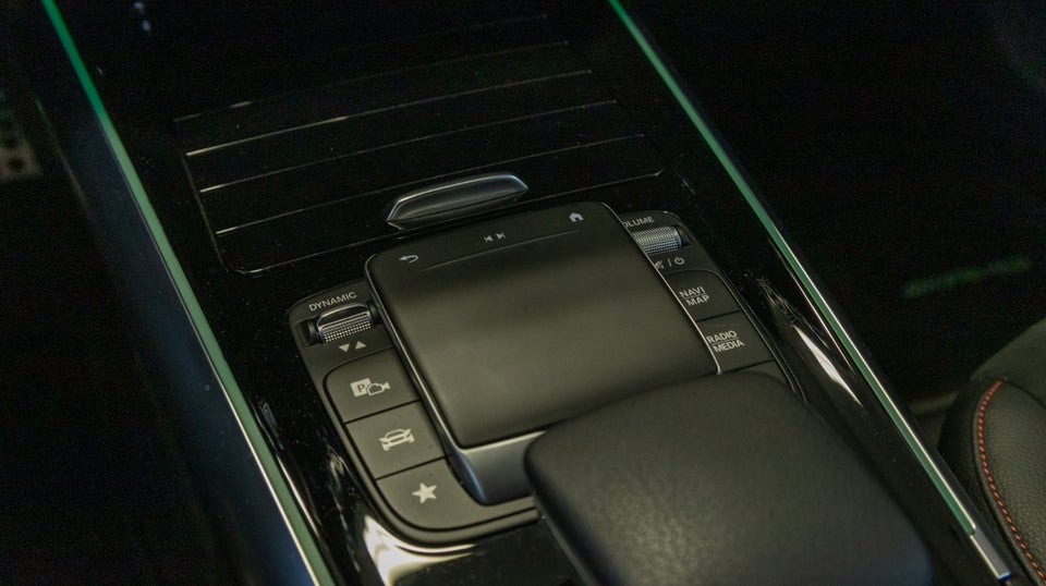 Mercedes EQA350 AMG Line 4Matic 5d