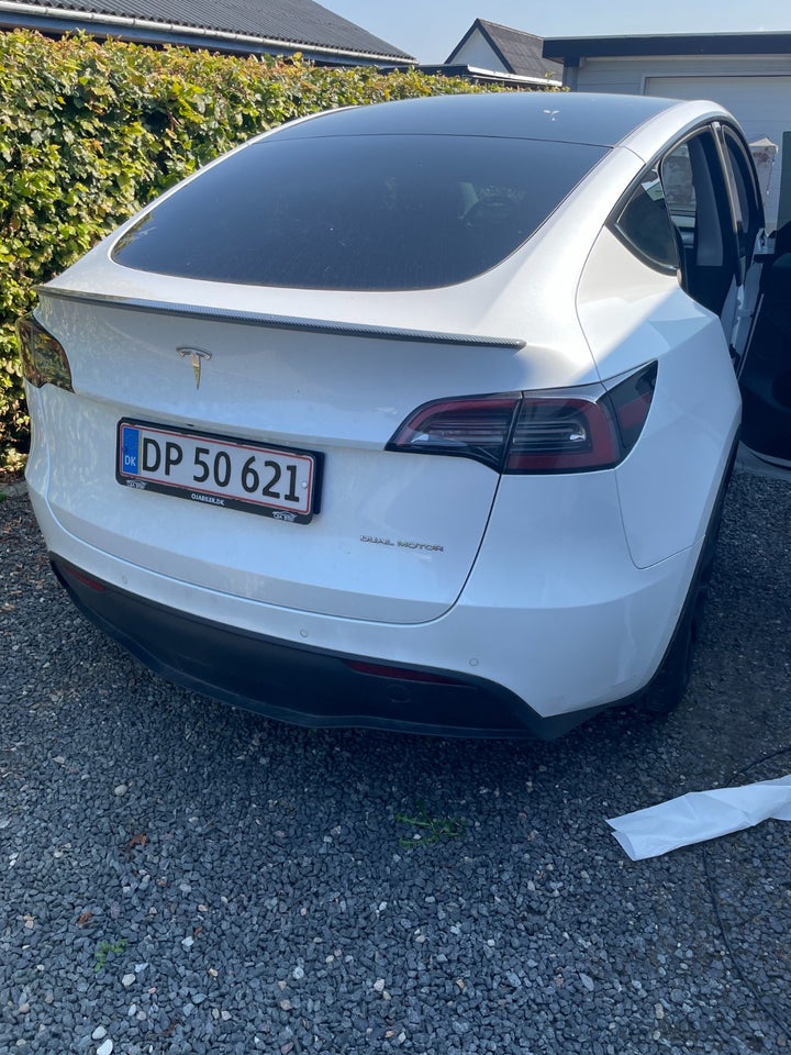 Tesla Model Y Long Range AWD 5d