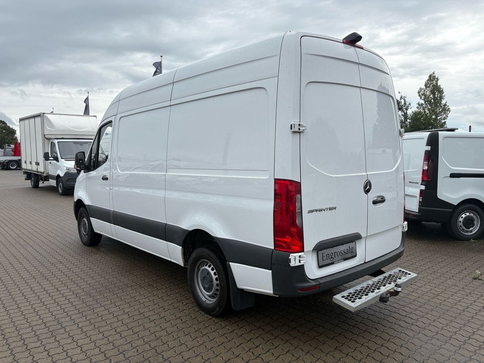 Mercedes Sprinter 317 2,0 CDi A2 Kassevogn aut. RWD
