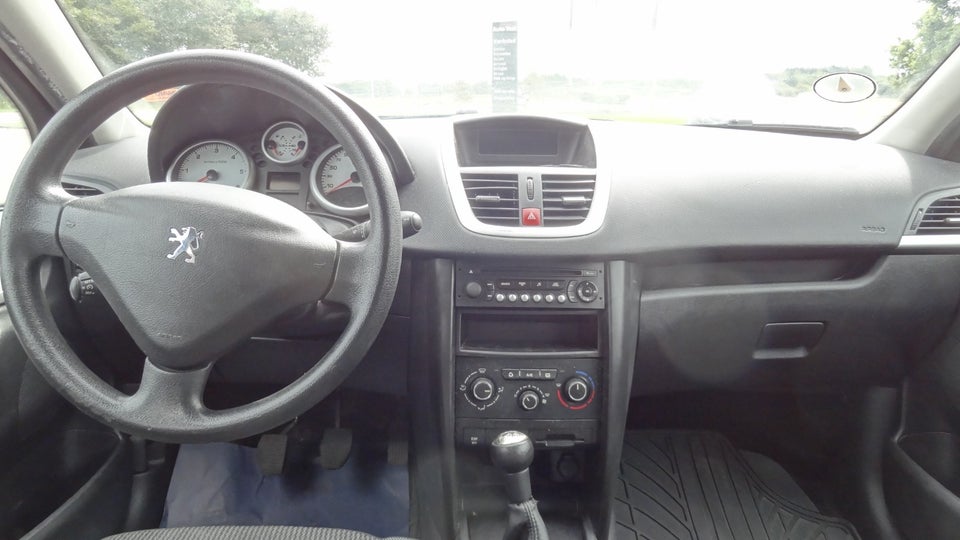 Peugeot 207 1,6 HDi 90 Comfort+ 5d