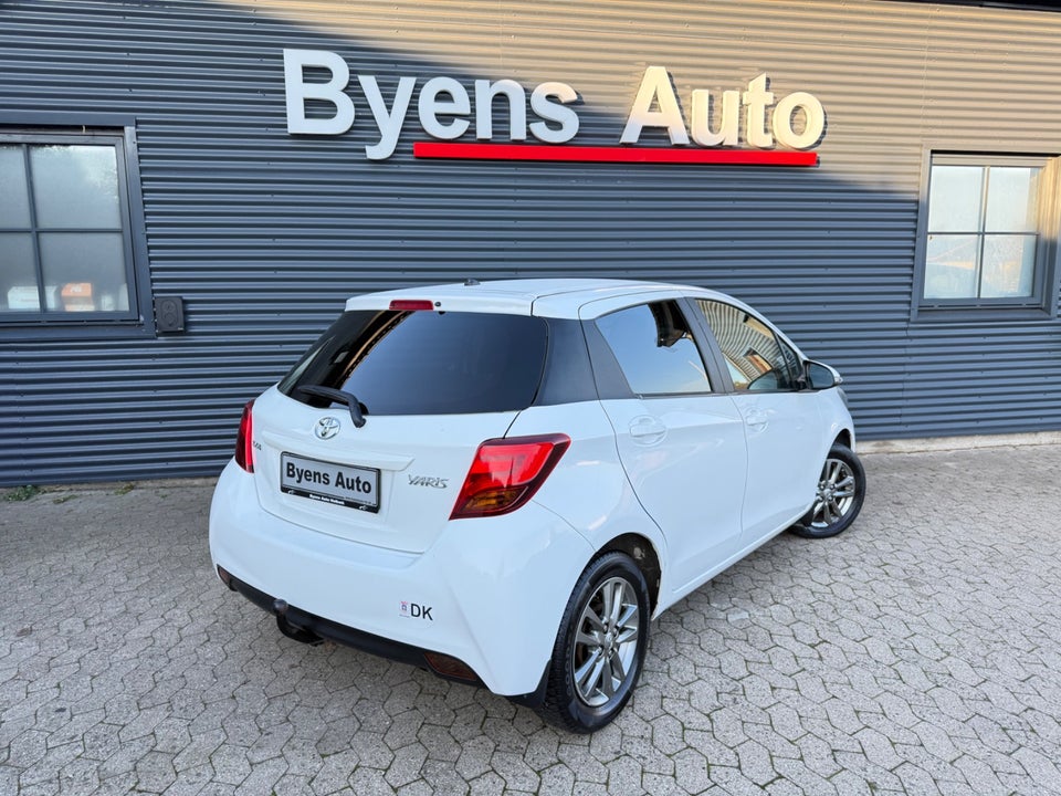 Toyota Yaris 1,3 VVT-i T2 Limited 5d