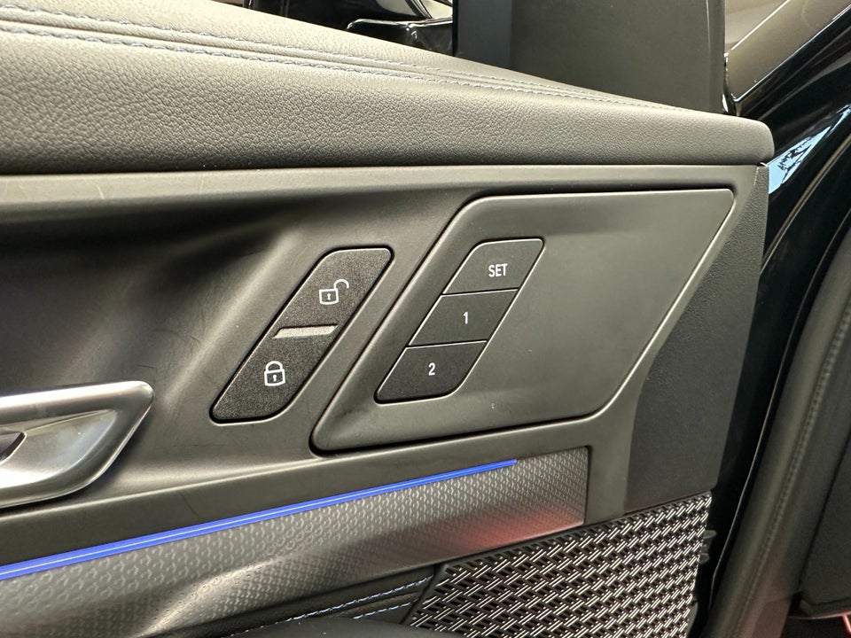 BMW iX1 eDrive20 M-Sport Pro 5d