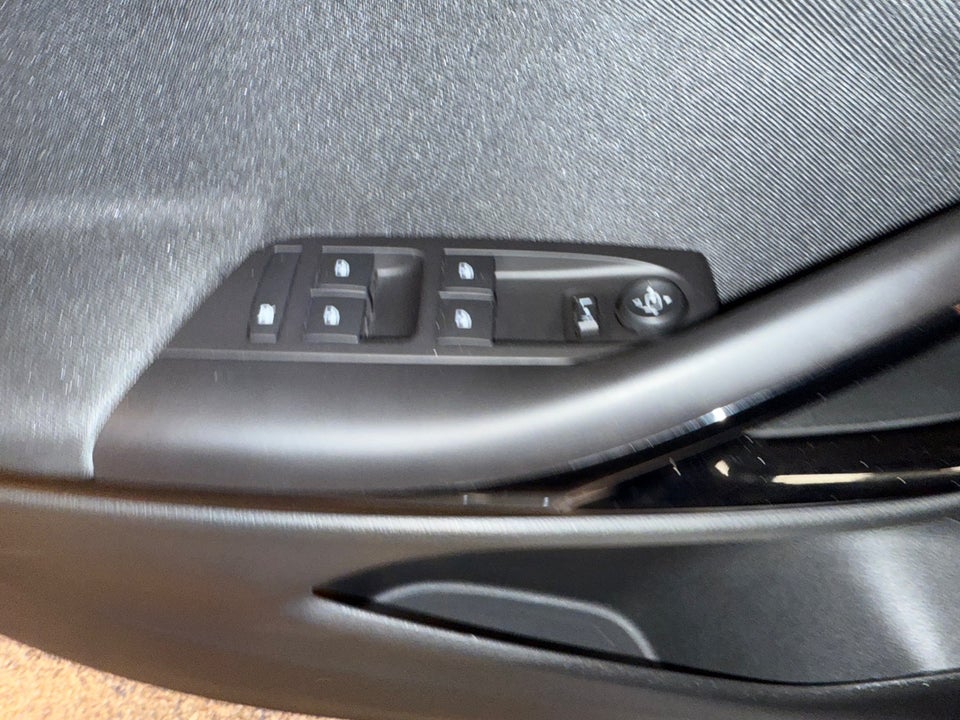 Opel Astra 1,4 T 150 Impress aut. 5d