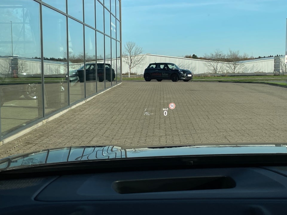 Ford Explorer 82 Premium Extended Range 5d