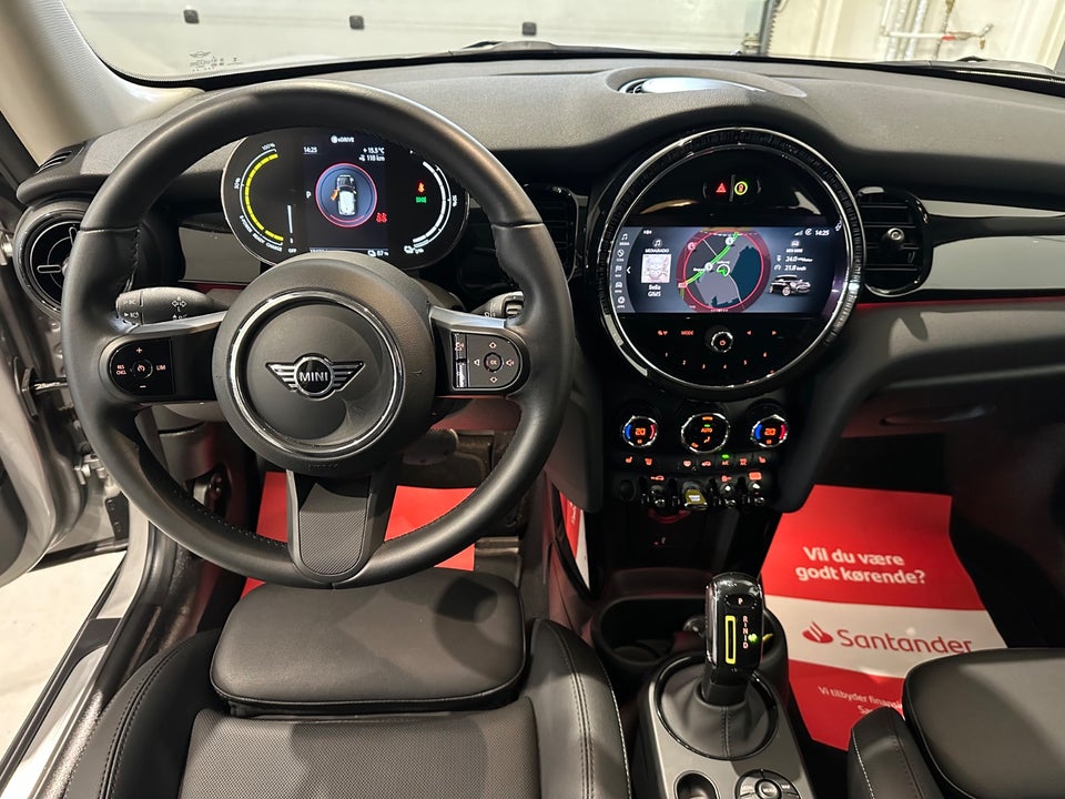 MINI Cooper SE Classic Trim 3d