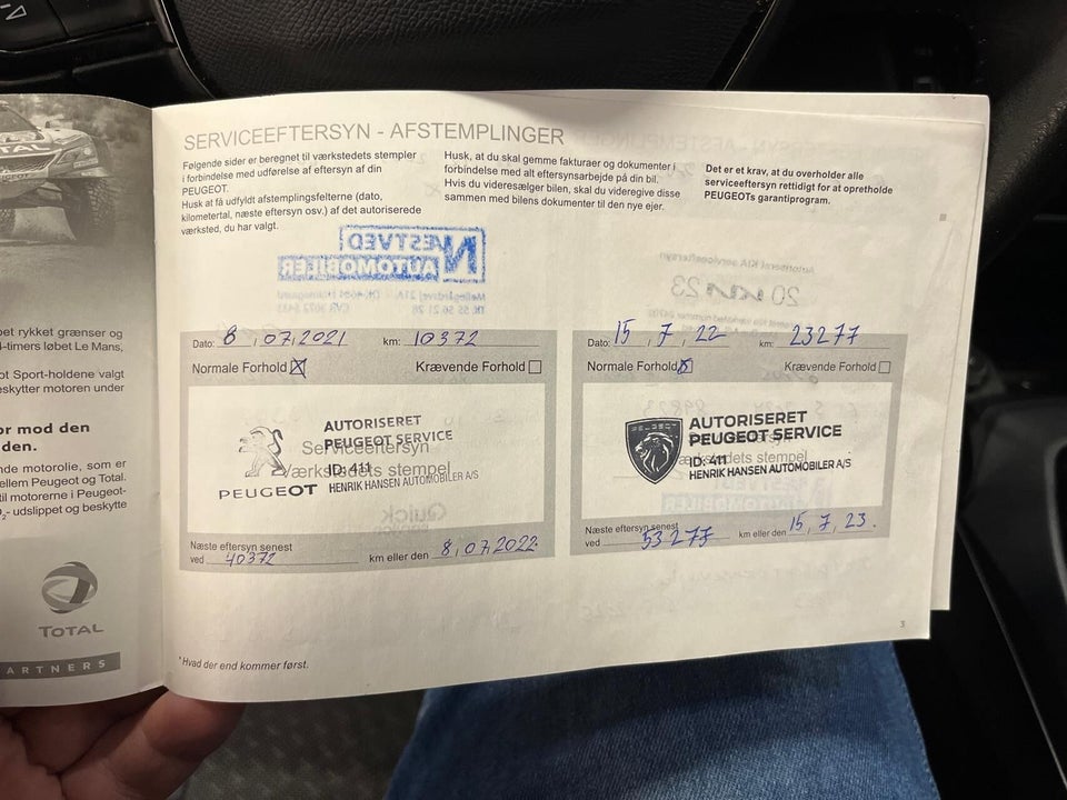 Peugeot 2008 1,5 BlueHDi 130 Allure Pack EAT8 5d