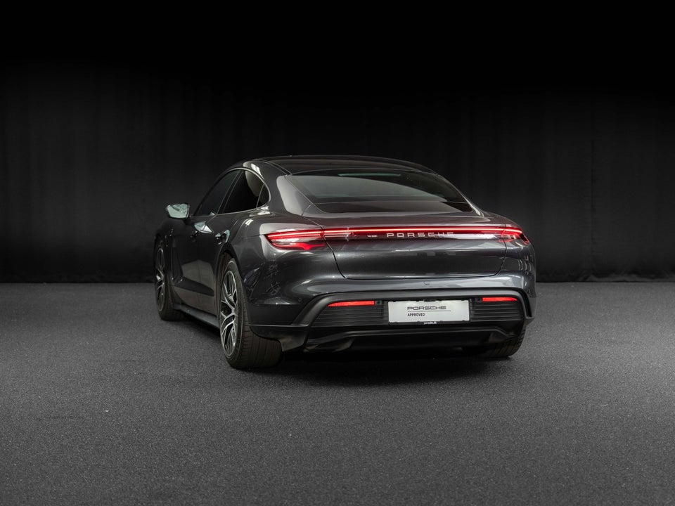 Porsche Taycan Performance+ 4d