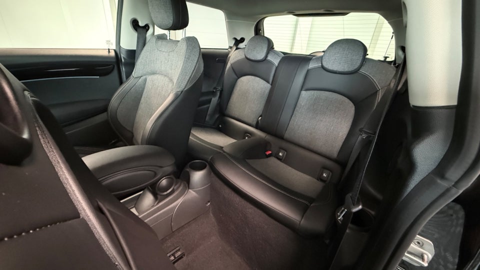 MINI Cooper SE Edition Premium 3d