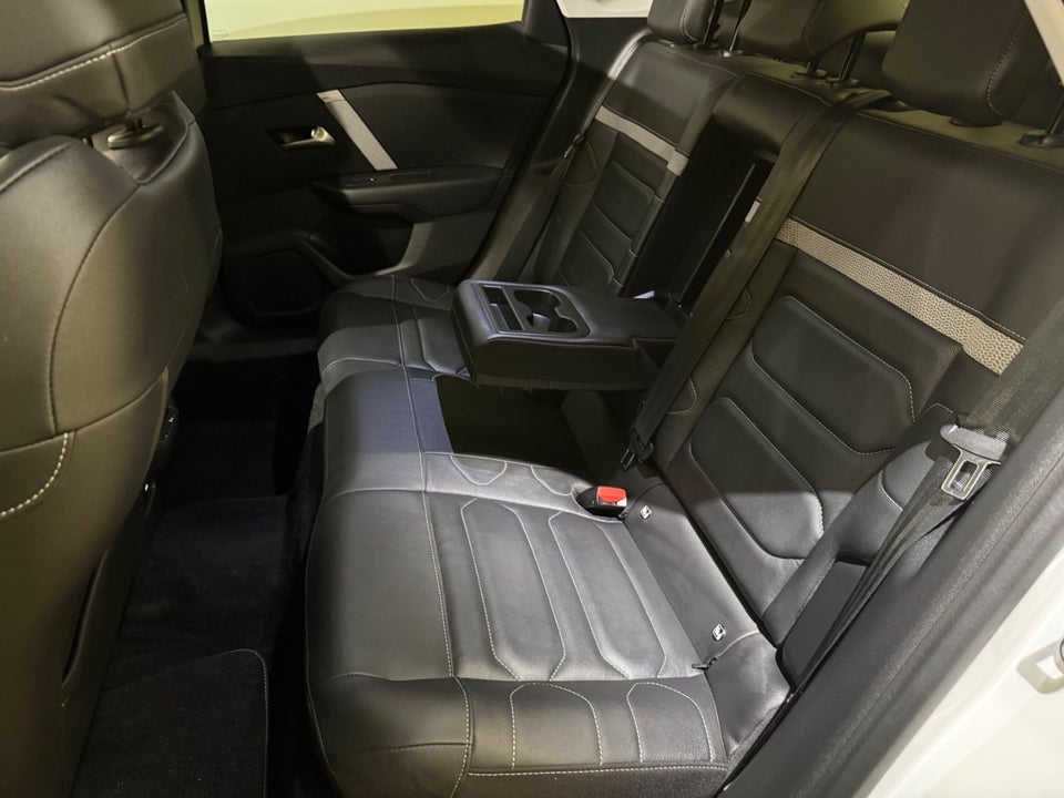 Citroën ë-C4 X 50 Shine Pack 4d