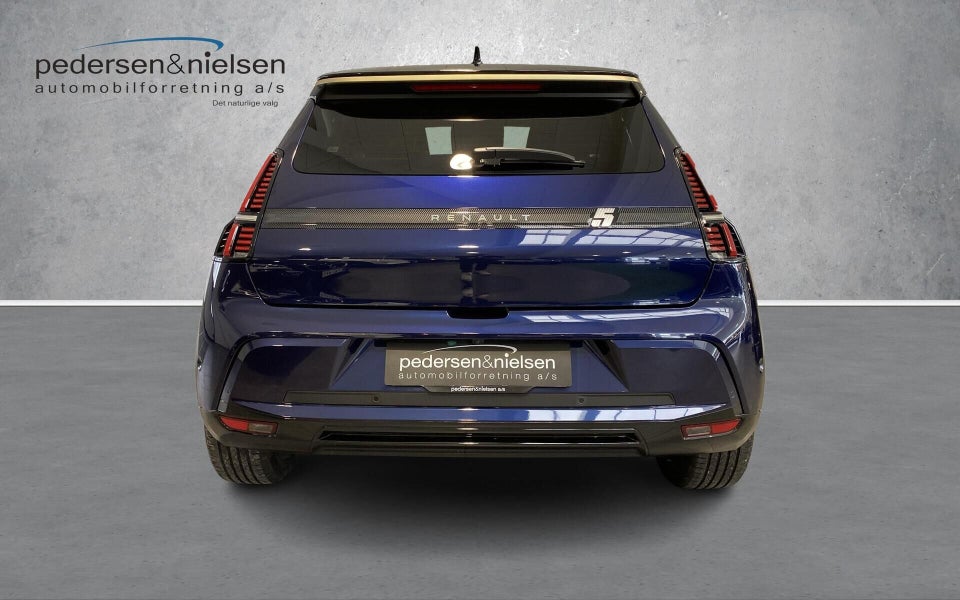 Renault 5 E-Tech 52 Iconic 5d