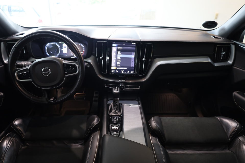 Volvo XC60 2,0 D4 190 R-Design aut. 5d