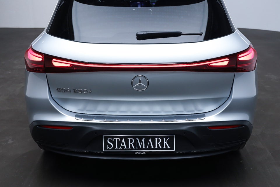 Mercedes EQA250+ Electric Art 5d