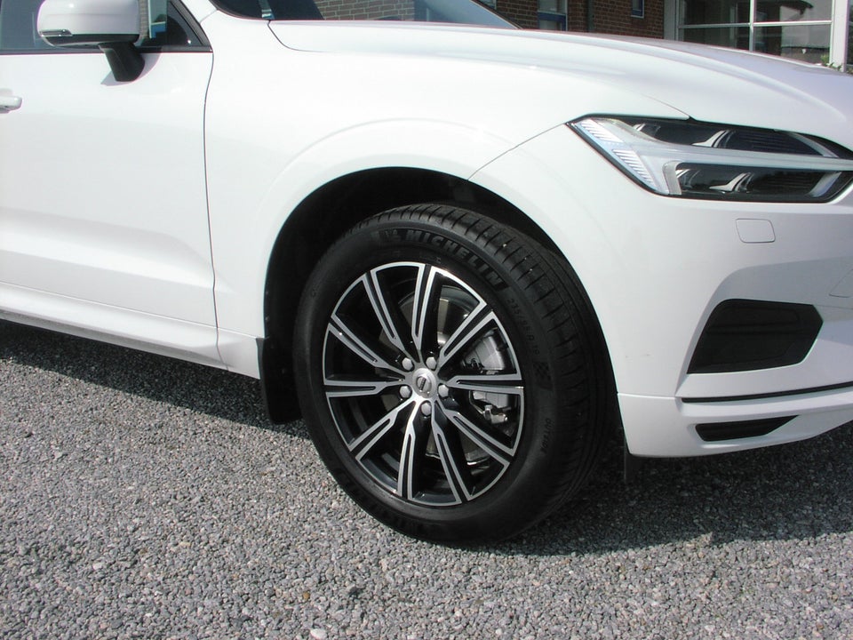 Volvo XC60 2,0 D4 190 Momentum aut. AWD 5d
