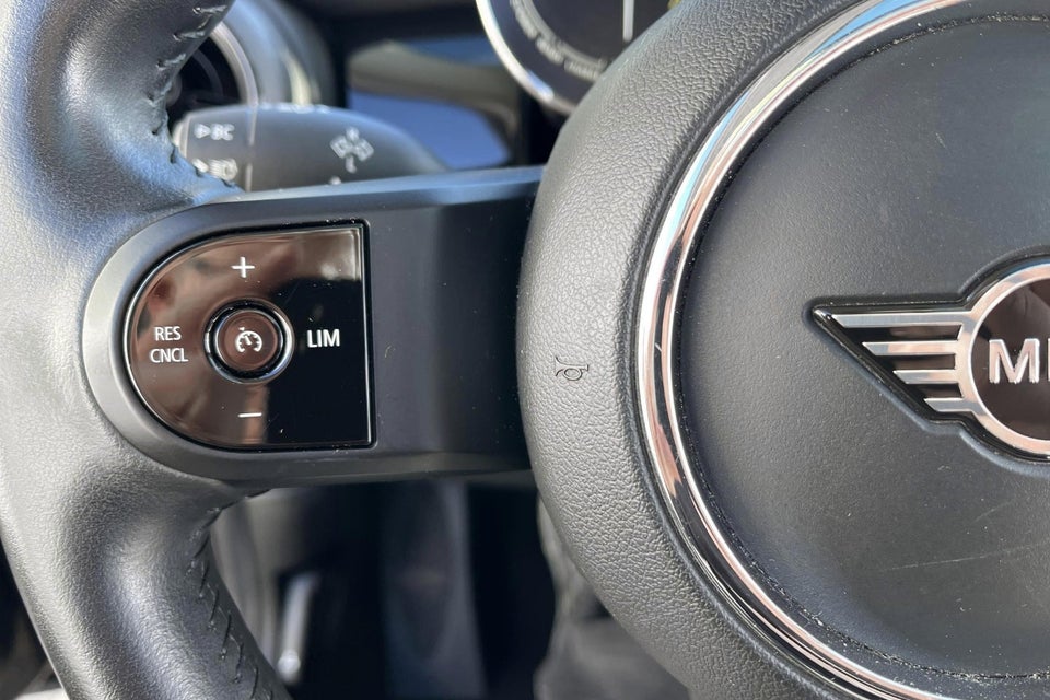 MINI Cooper SE Classic Trim 3d