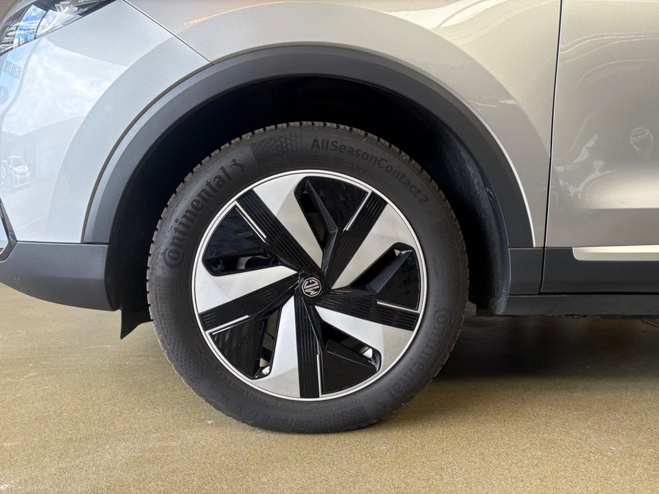 MG ZS 70 Luxury 5d