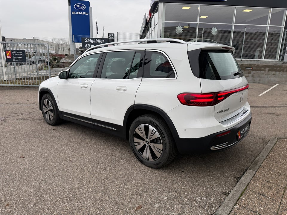 Mercedes EQB300 Progressive 4Matic 7prs 5d