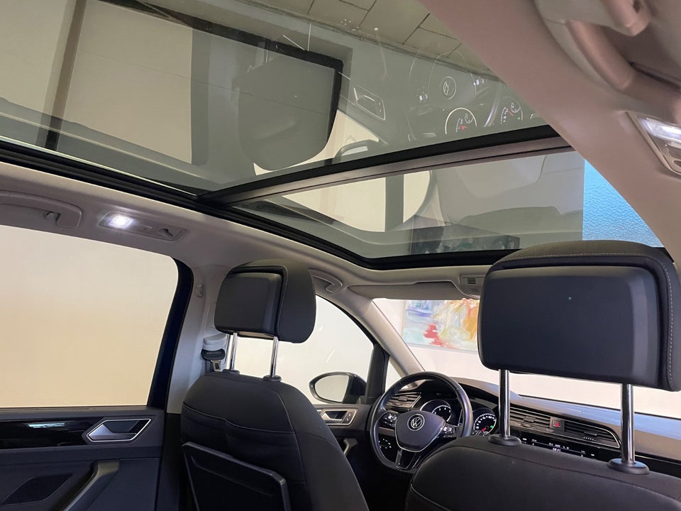 VW Touran 1,5 TSi 150 Highline Family DSG 7prs 5d